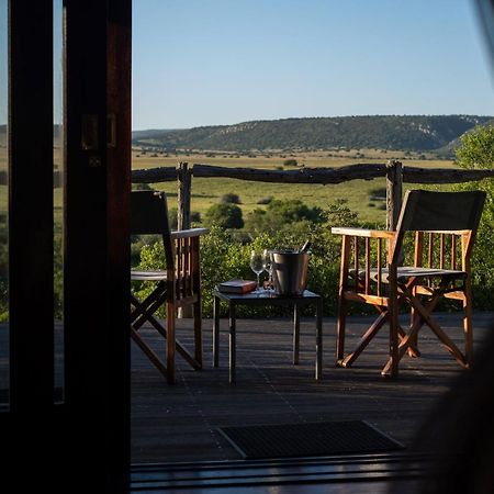 Hillsnek Safari Camp - Amakhala Game Reserve Villa Екстериор снимка