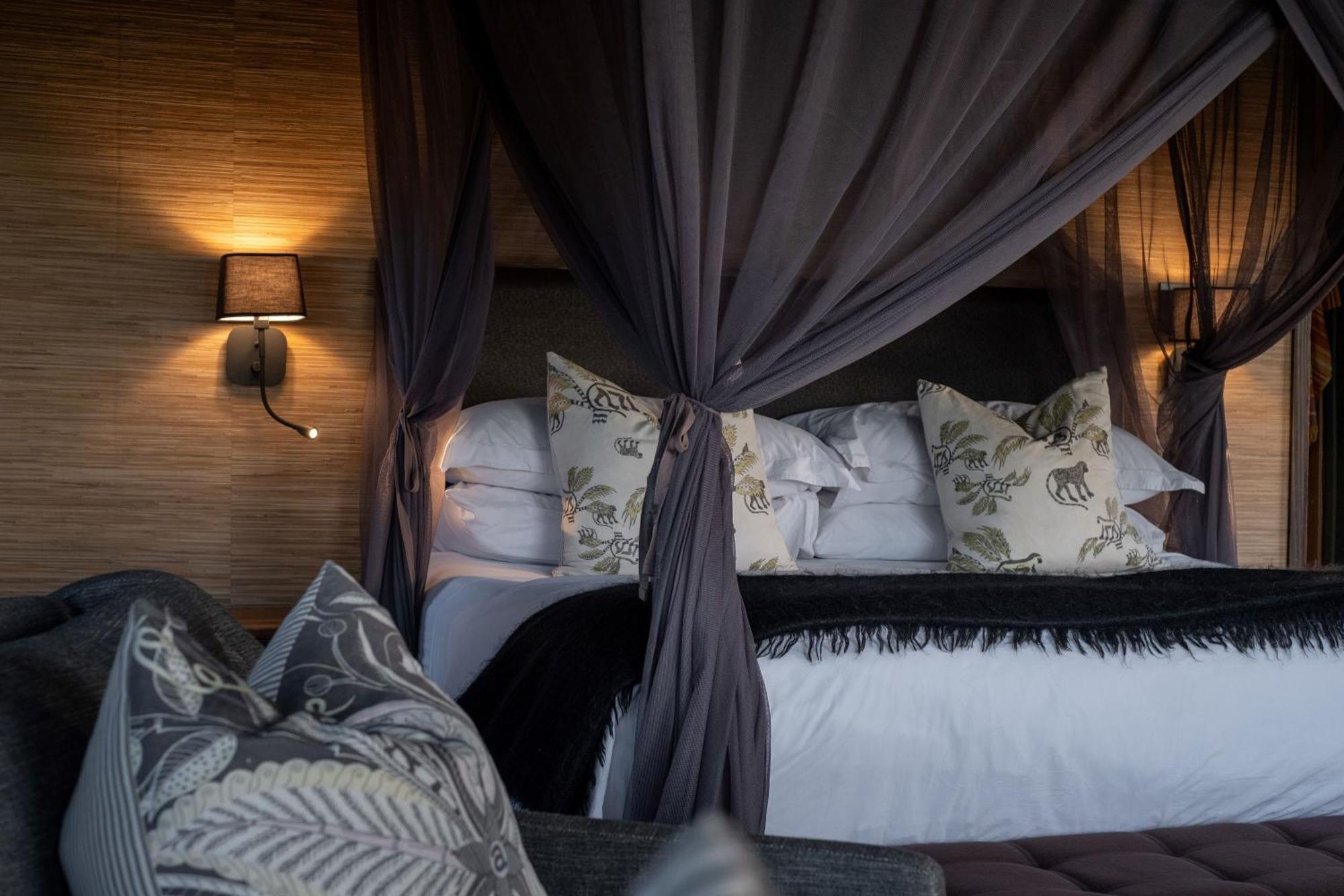 Hillsnek Safari Camp - Amakhala Game Reserve Villa Екстериор снимка